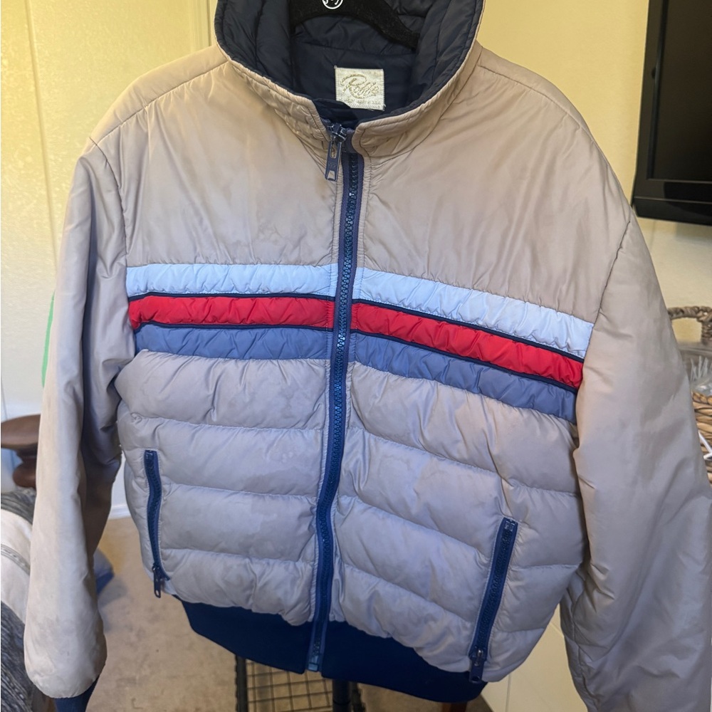 Vintage Rollie Skiwear Down Jacket Made in USA – Tan, Red & Blue Retro Puffer - Picture 7 of 7